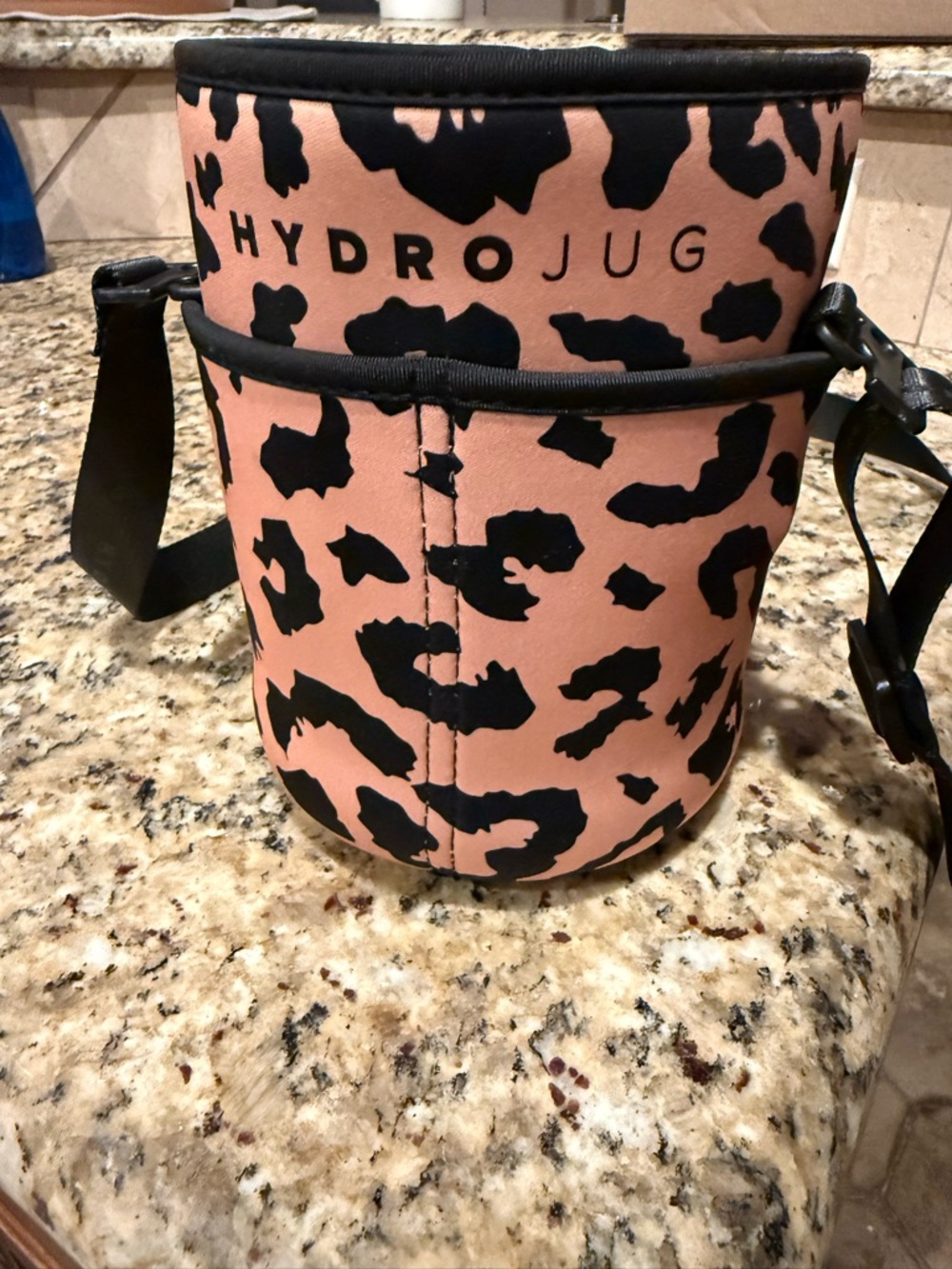 NWOT HydroJug Leopard Carrier Sleeve | nude pink black adjustable strap